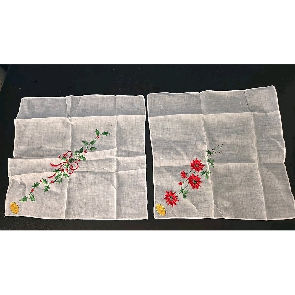 2 Vtg Ladies Hanky SWITZERLAND  CHRISTMAS Handkerchief‎ POINSETTIA Tags